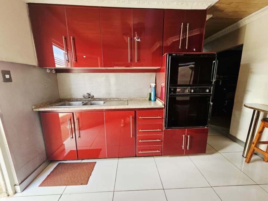 4 Bedroom Property for Sale in Doornkop Gauteng