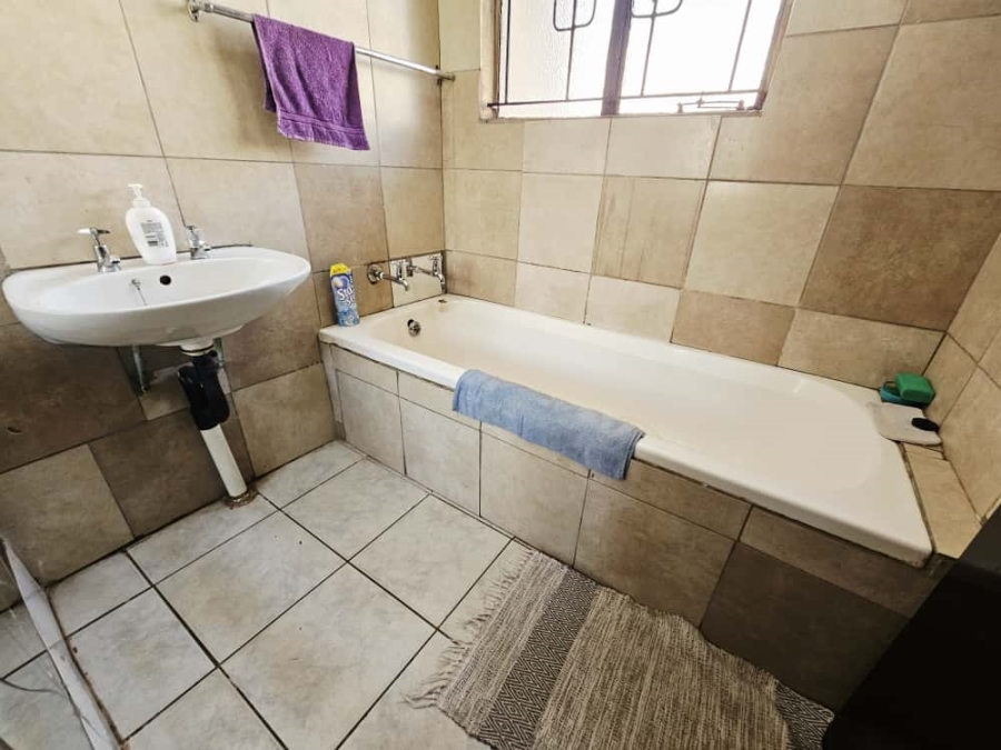4 Bedroom Property for Sale in Doornkop Gauteng