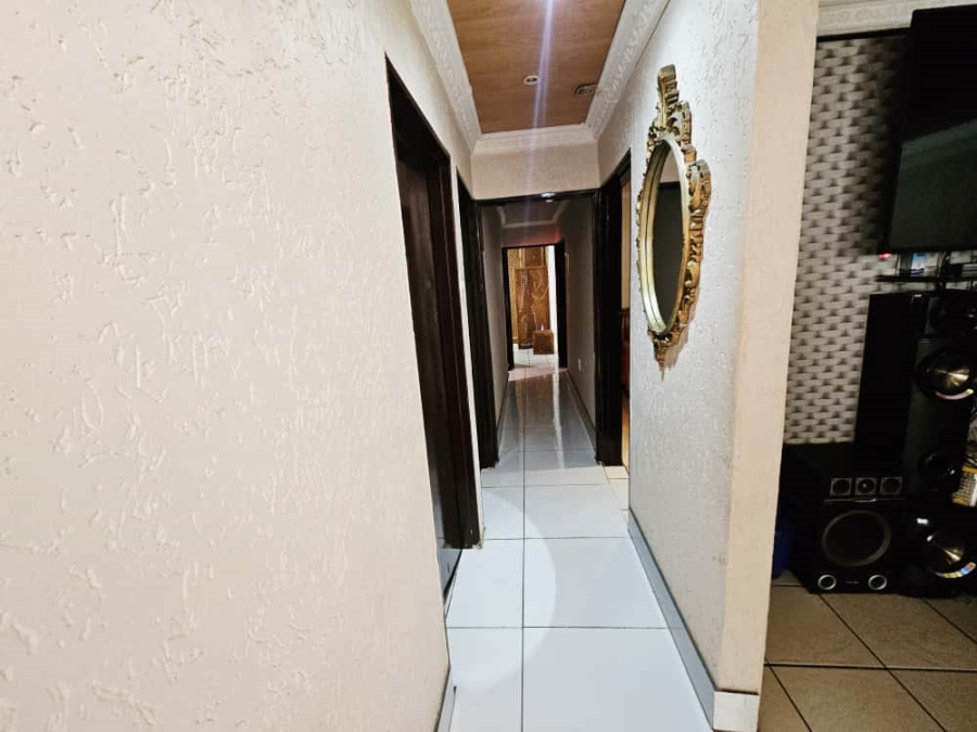 4 Bedroom Property for Sale in Doornkop Gauteng