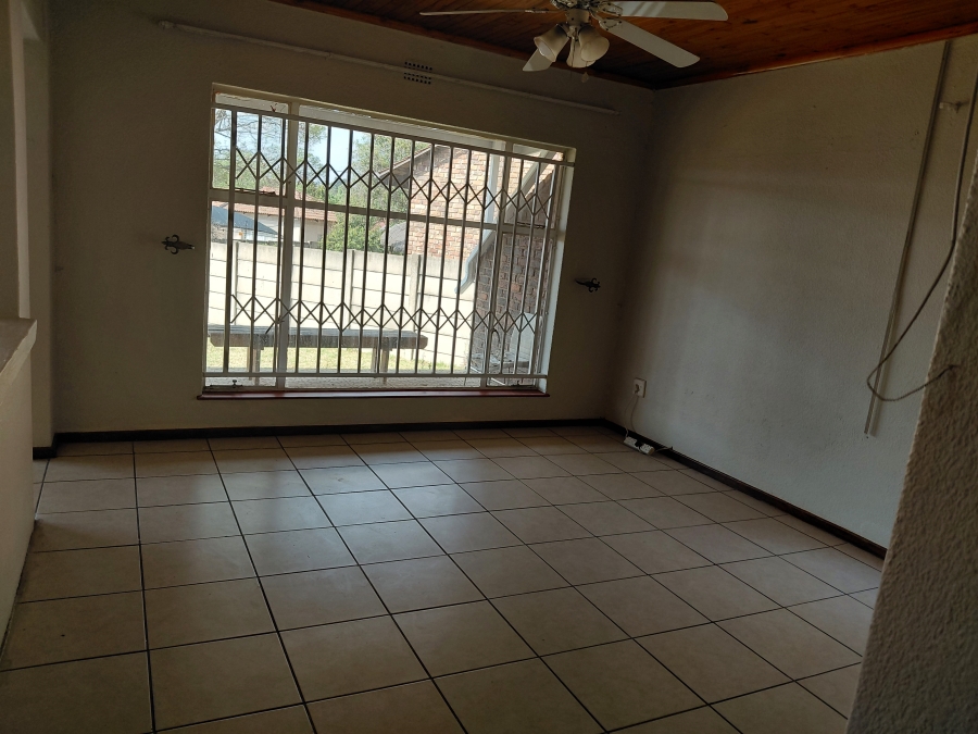 To Let 3 Bedroom Property for Rent in Birchleigh North Gauteng