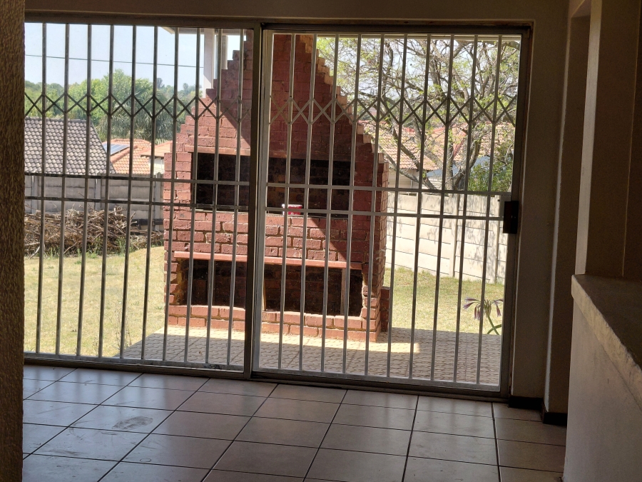 To Let 3 Bedroom Property for Rent in Birchleigh North Gauteng