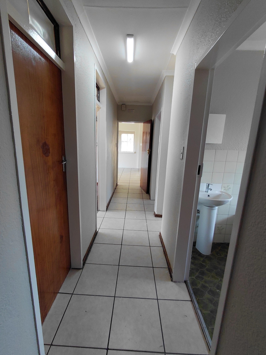 To Let 3 Bedroom Property for Rent in Birchleigh North Gauteng