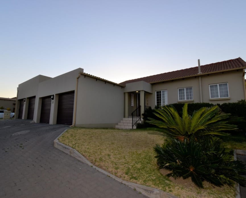 2 Bedroom Property for Sale in North Riding Gauteng