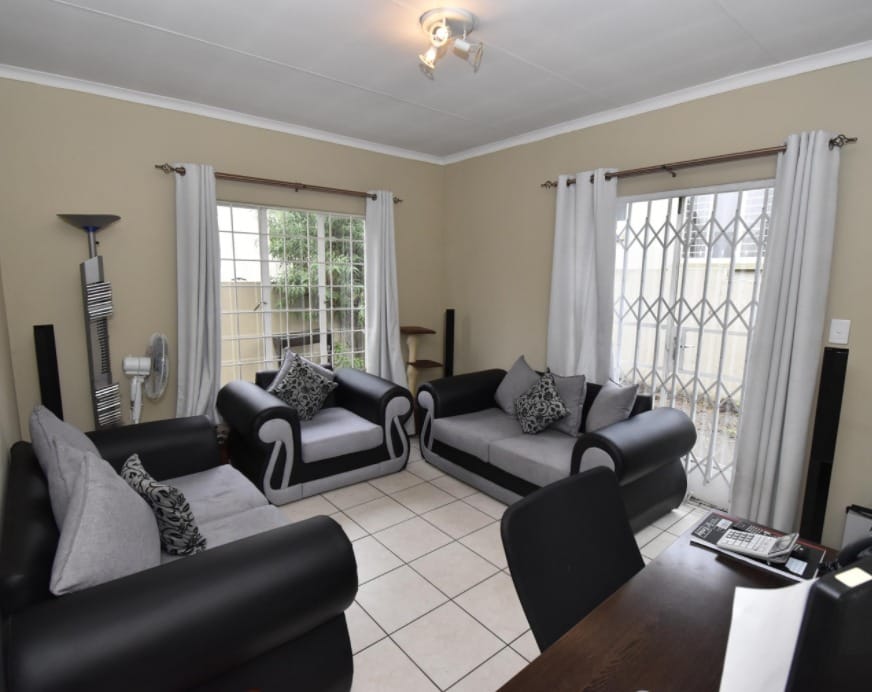 2 Bedroom Property for Sale in North Riding Gauteng