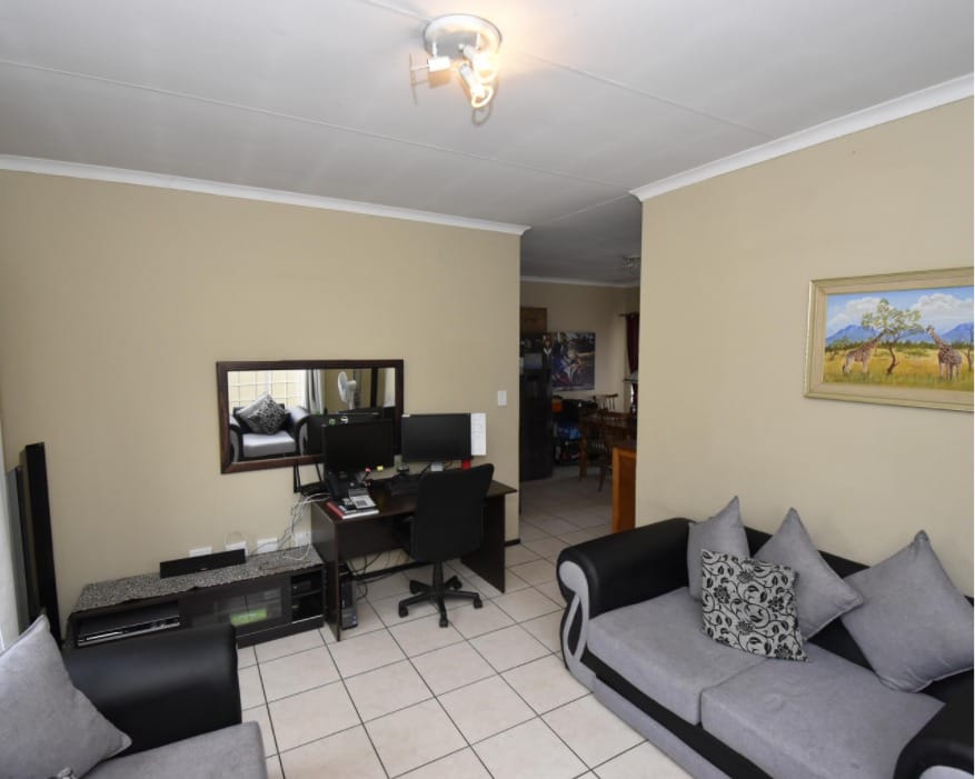 2 Bedroom Property for Sale in North Riding Gauteng