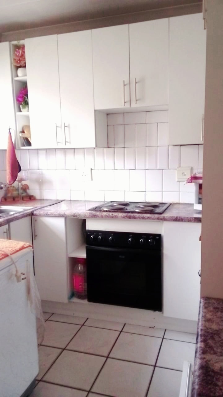To Let 2 Bedroom Property for Rent in Windsor West Gauteng