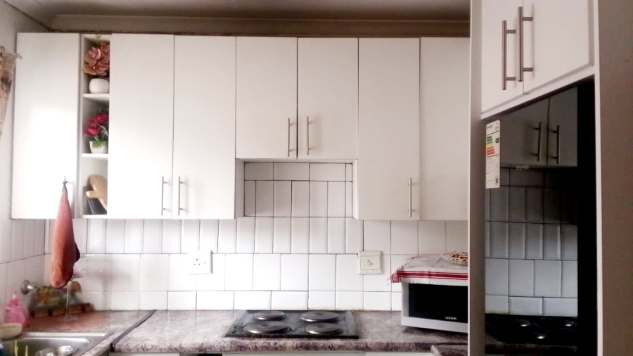 To Let 2 Bedroom Property for Rent in Windsor West Gauteng
