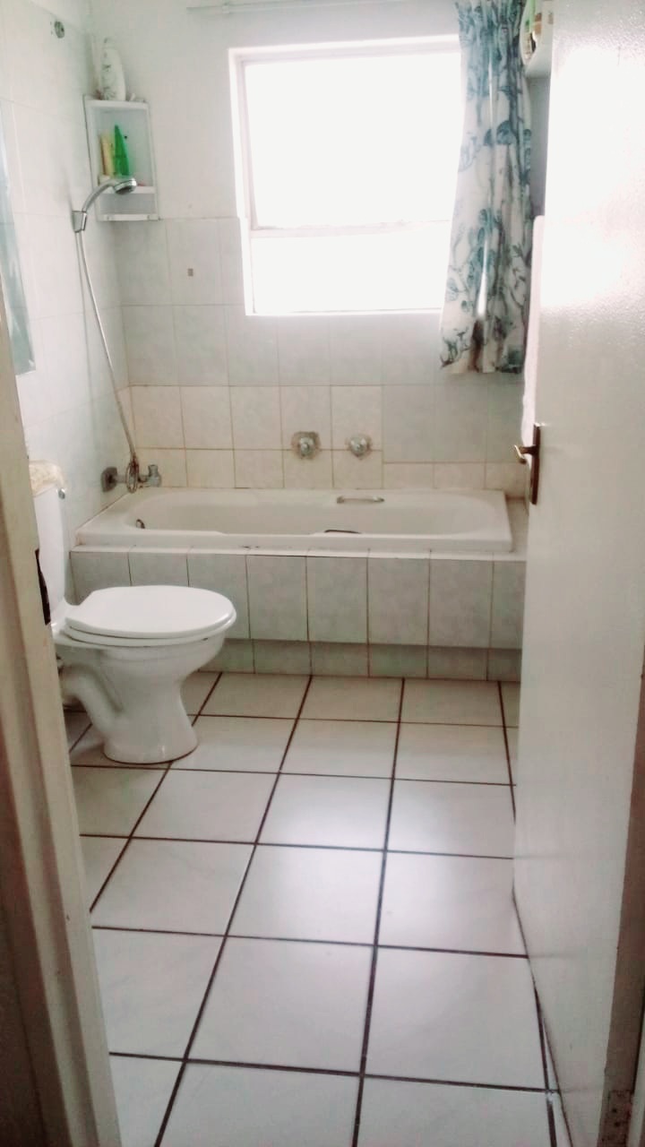 To Let 2 Bedroom Property for Rent in Windsor West Gauteng