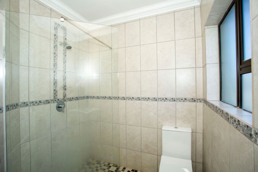 6 Bedroom Property for Sale in Noordwyk Gauteng
