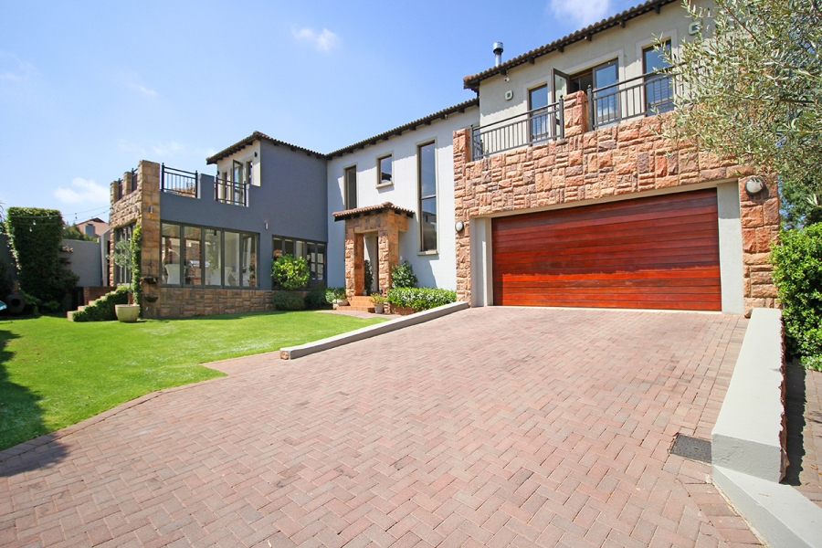 3 Bedroom Property for Sale in Greenstone Hill Gauteng