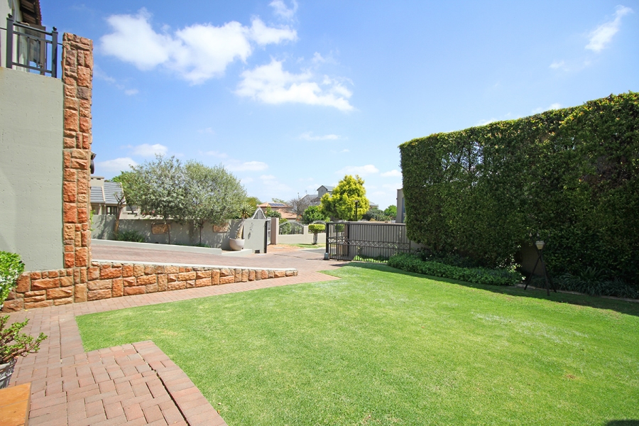 3 Bedroom Property for Sale in Greenstone Hill Gauteng