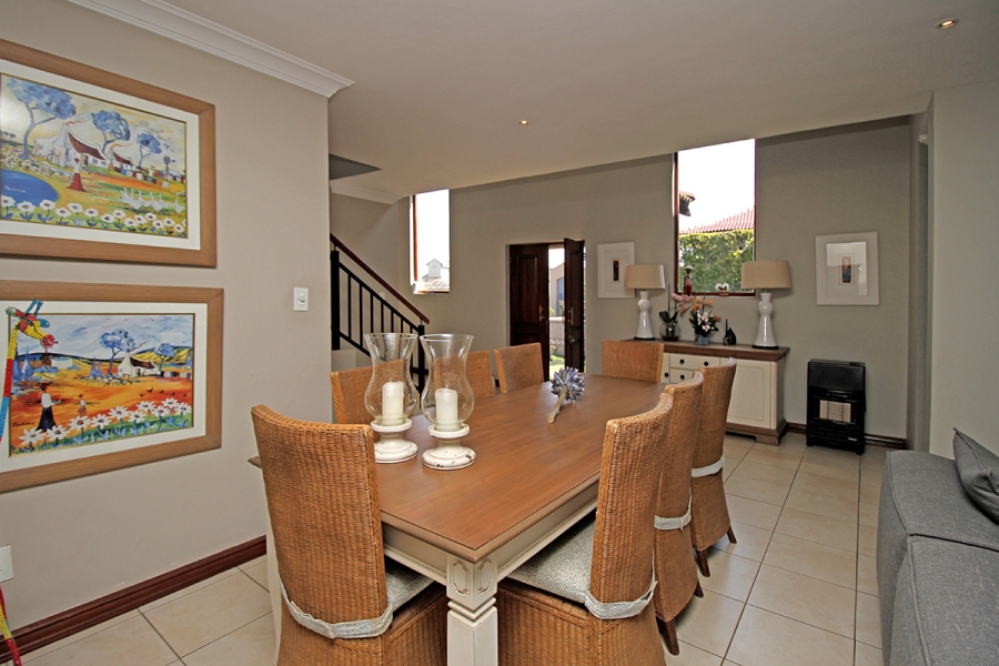 3 Bedroom Property for Sale in Greenstone Hill Gauteng