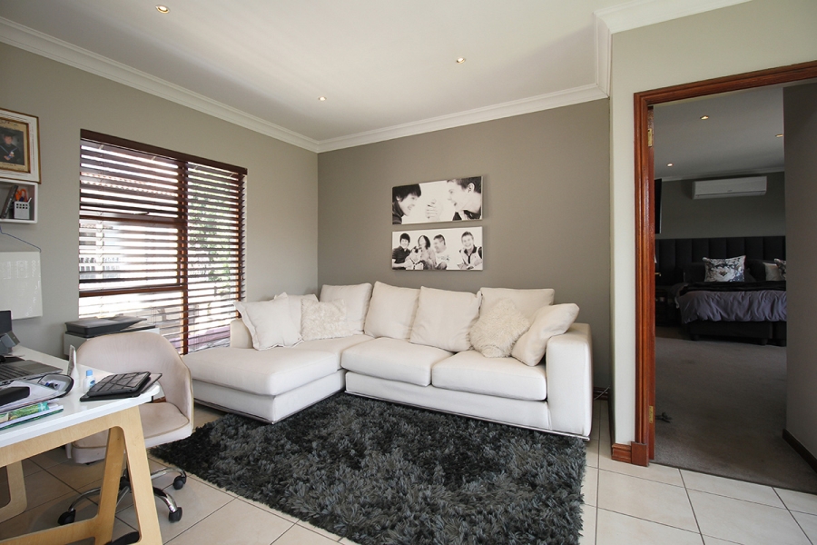 3 Bedroom Property for Sale in Greenstone Hill Gauteng