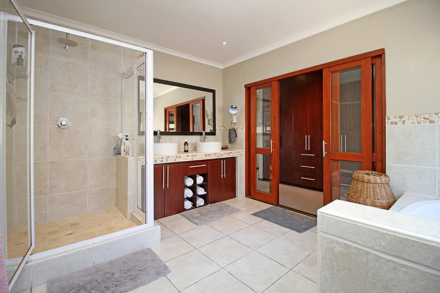 3 Bedroom Property for Sale in Greenstone Hill Gauteng