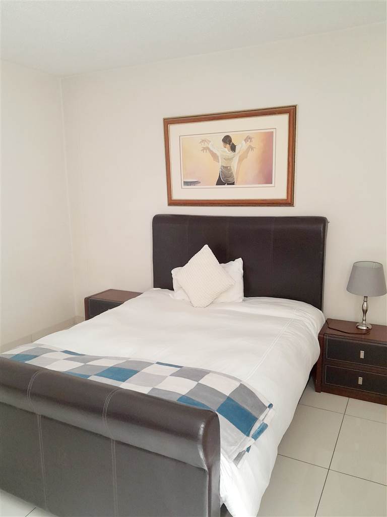 To Let 3 Bedroom Property for Rent in Sandhurst Gauteng