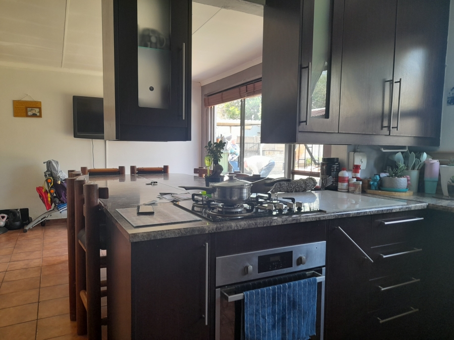 3 Bedroom Property for Sale in Brackenhurst Gauteng