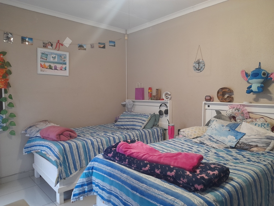 3 Bedroom Property for Sale in Brackenhurst Gauteng