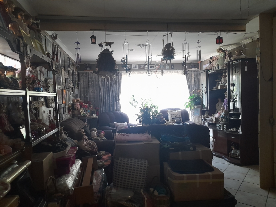 3 Bedroom Property for Sale in Brackenhurst Gauteng