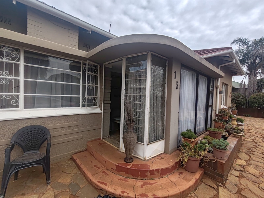 To Let 3 Bedroom Property for Rent in Brenthurst Gauteng