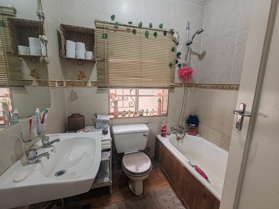To Let 3 Bedroom Property for Rent in Brenthurst Gauteng
