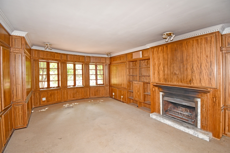 6 Bedroom Property for Sale in Dunkeld Gauteng