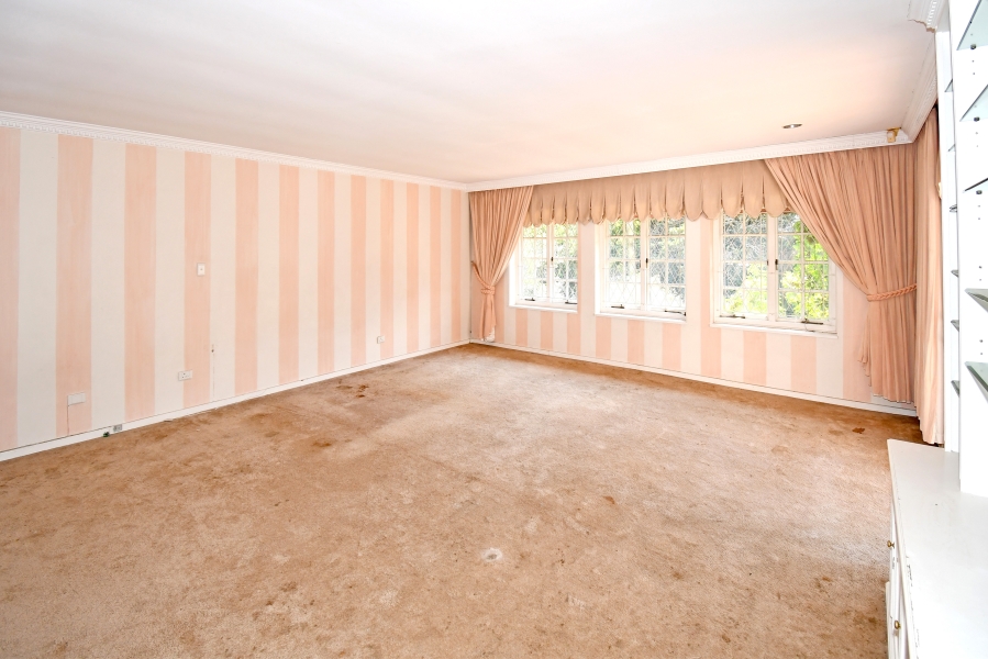 6 Bedroom Property for Sale in Dunkeld Gauteng