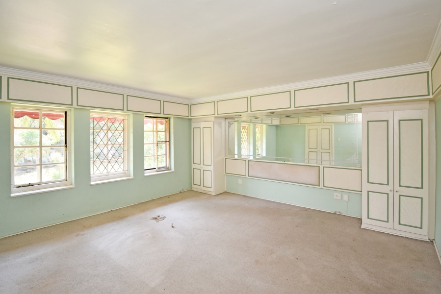 6 Bedroom Property for Sale in Dunkeld Gauteng