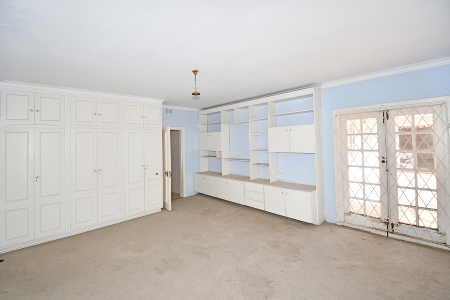6 Bedroom Property for Sale in Dunkeld Gauteng