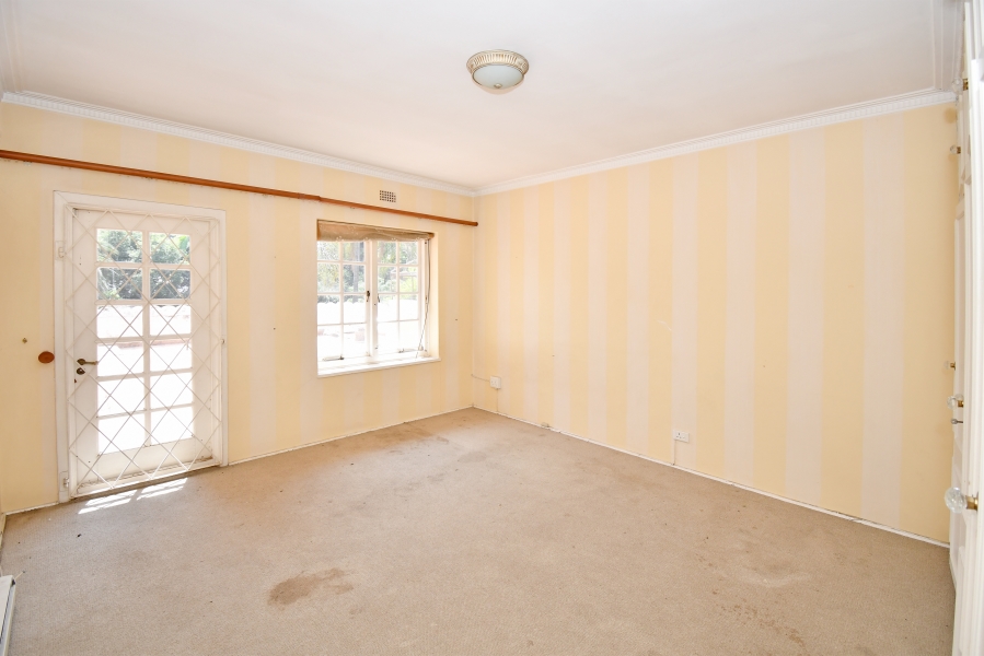 6 Bedroom Property for Sale in Dunkeld Gauteng