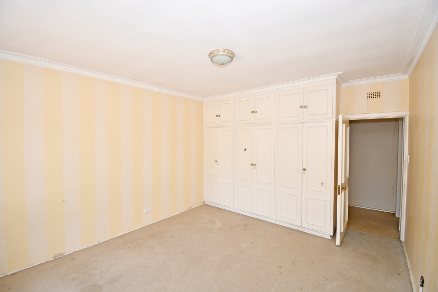 6 Bedroom Property for Sale in Dunkeld Gauteng