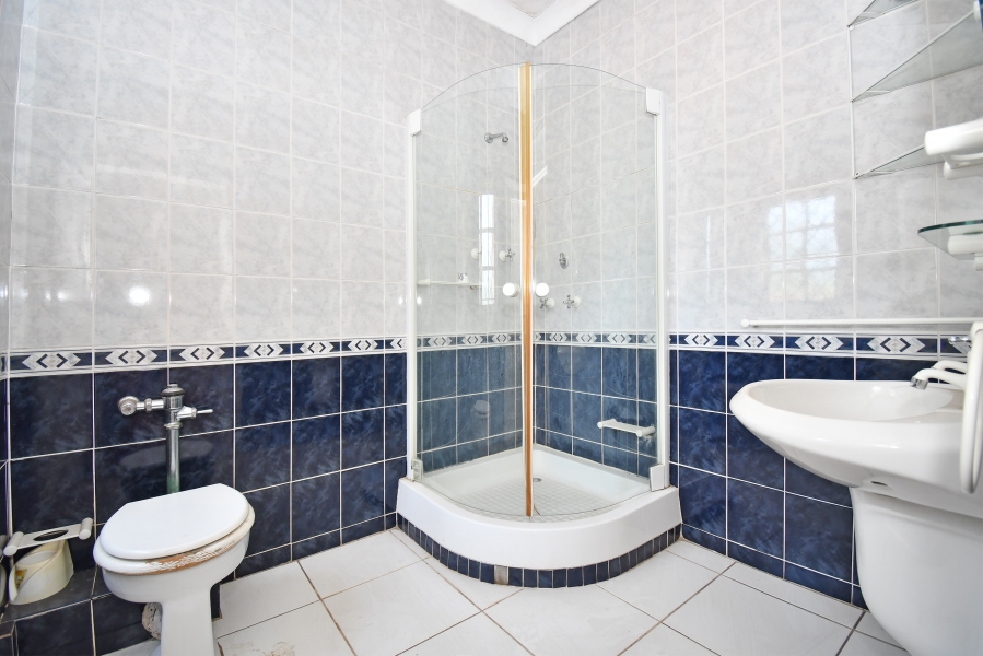 6 Bedroom Property for Sale in Dunkeld Gauteng