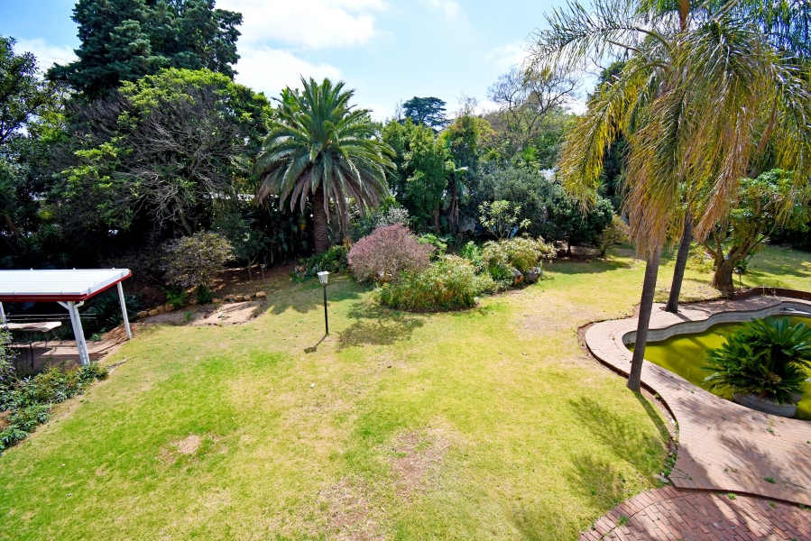 6 Bedroom Property for Sale in Dunkeld Gauteng