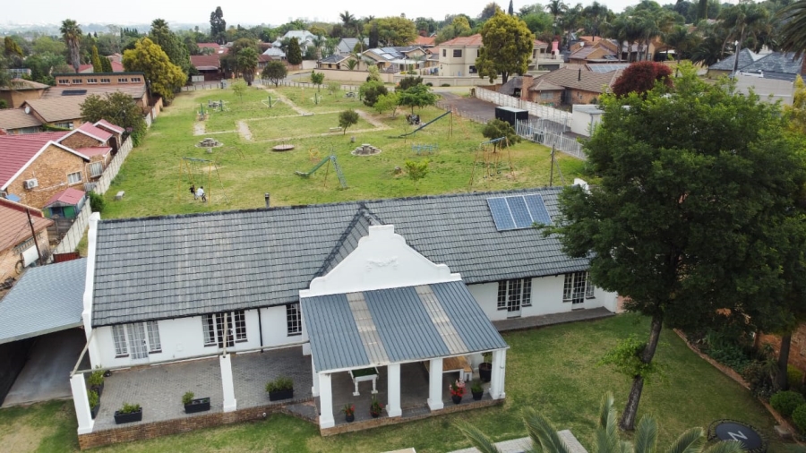4 Bedroom Property for Sale in Van Riebeeck Park Gauteng