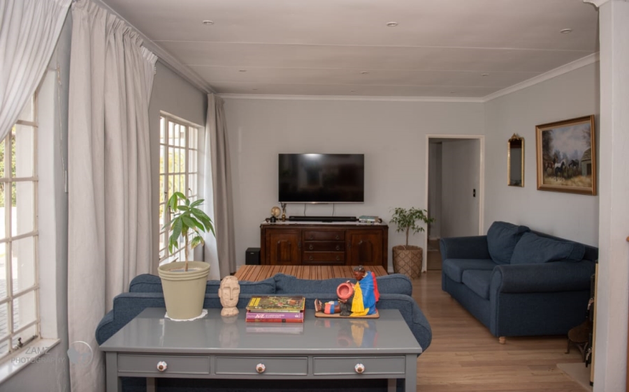 4 Bedroom Property for Sale in Van Riebeeck Park Gauteng