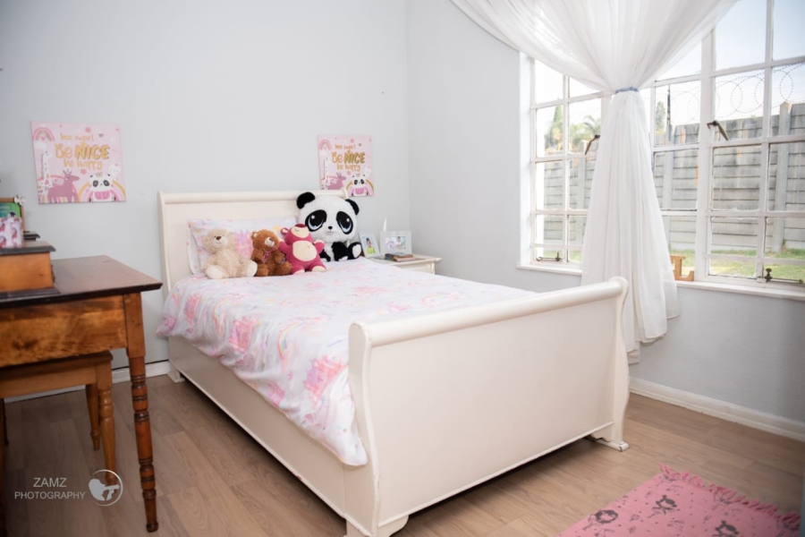 4 Bedroom Property for Sale in Van Riebeeck Park Gauteng