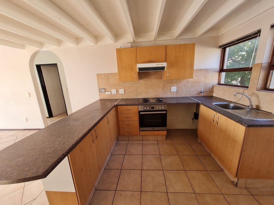 To Let 2 Bedroom Property for Rent in Paulshof Gauteng