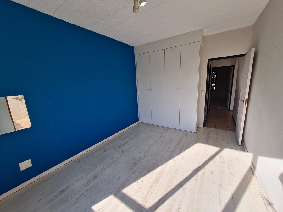 To Let 2 Bedroom Property for Rent in Paulshof Gauteng