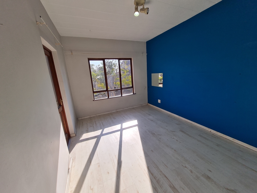 To Let 2 Bedroom Property for Rent in Paulshof Gauteng