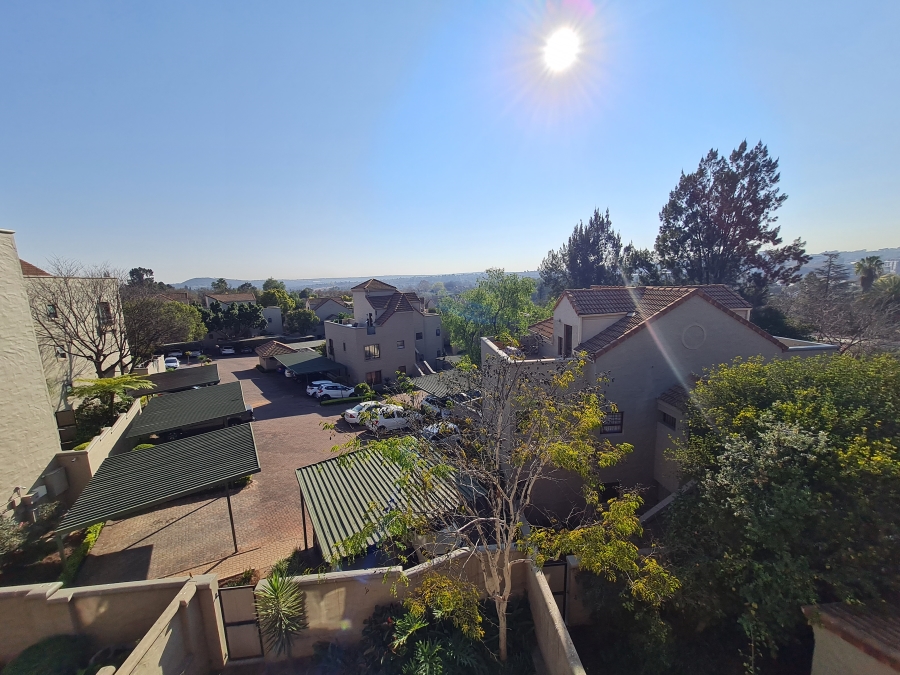 To Let 2 Bedroom Property for Rent in Paulshof Gauteng