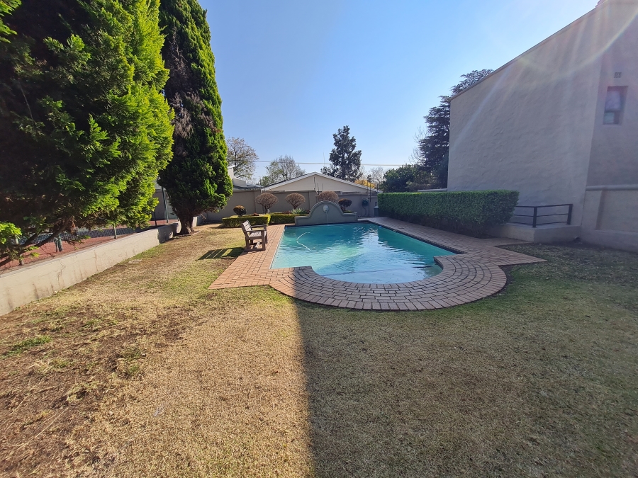 To Let 2 Bedroom Property for Rent in Paulshof Gauteng