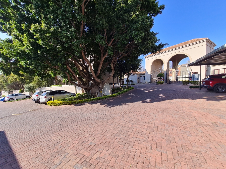 To Let 2 Bedroom Property for Rent in Paulshof Gauteng