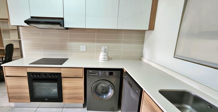 2 Bedroom Property for Sale in Waterfall Gauteng