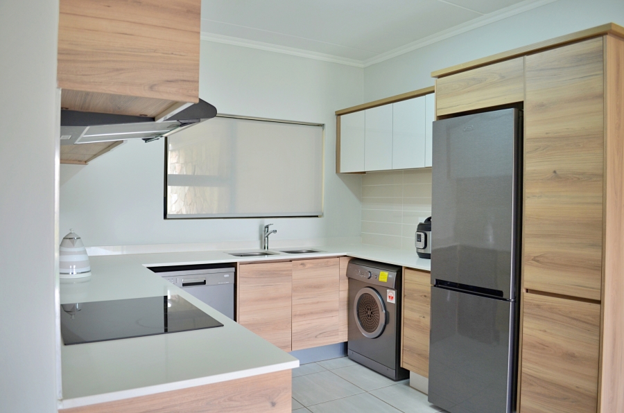2 Bedroom Property for Sale in Waterfall Gauteng