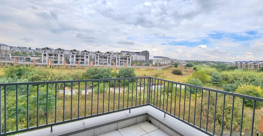 2 Bedroom Property for Sale in Waterfall Gauteng