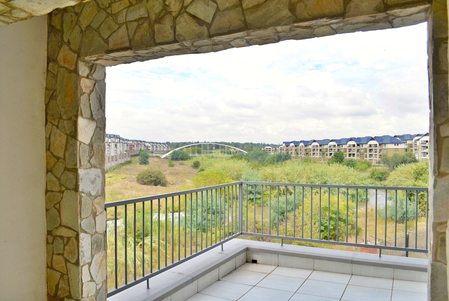 2 Bedroom Property for Sale in Waterfall Gauteng