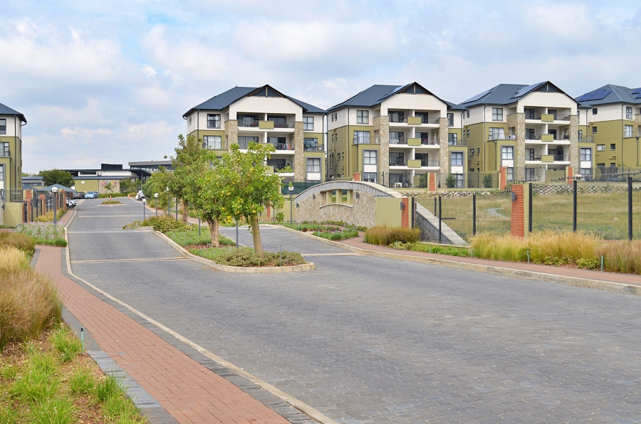2 Bedroom Property for Sale in Waterfall Gauteng