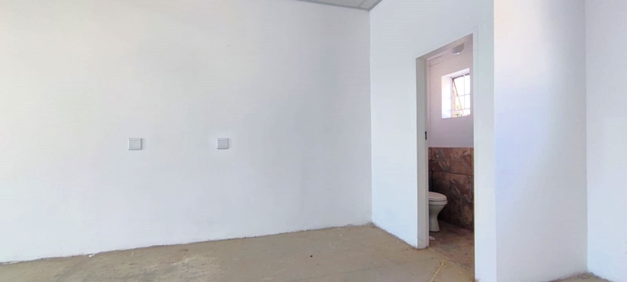 To Let commercial Property for Rent in Die Hoewes Gauteng