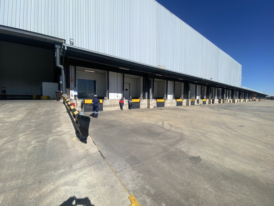 To Let commercial Property for Rent in Longmeadow Gauteng