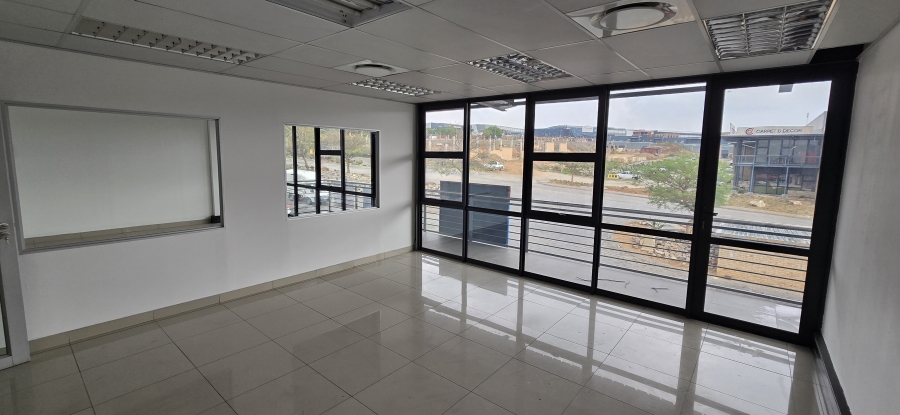 To Let commercial Property for Rent in North Riding Gauteng