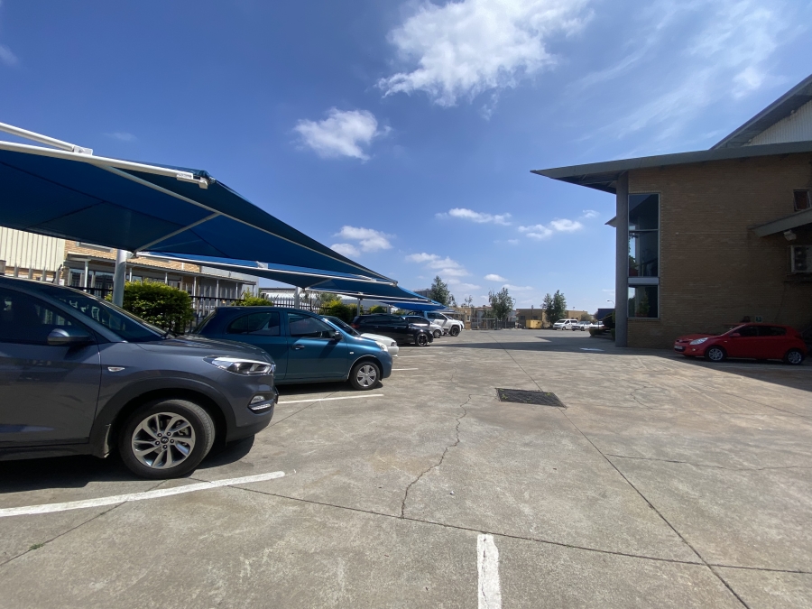 To Let commercial Property for Rent in Spartan Gauteng